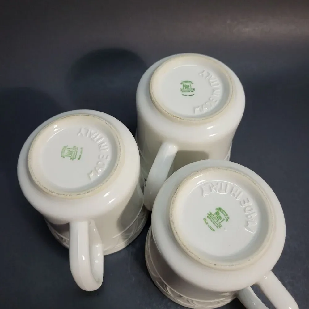 Pier One Import Coffee Mugs Made In Italy White Set Of 3. Glazing